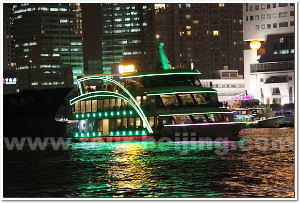 Shanghai Huangpu River and Cruising